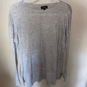 SIMPLE GRAY SHIRT